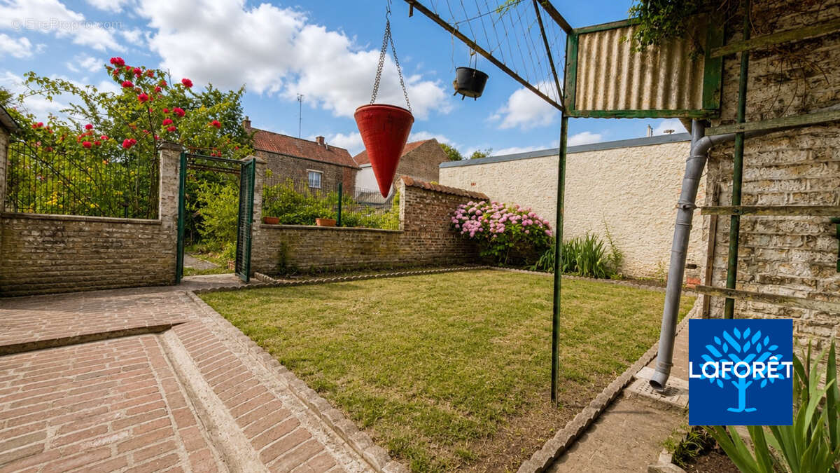 Maison semi plain-pied de 151 m²   4 chambres   Garage   Jardin   Annexe de 25 m²   DPE D   Bruay-sur-l'Escaut - photo 13