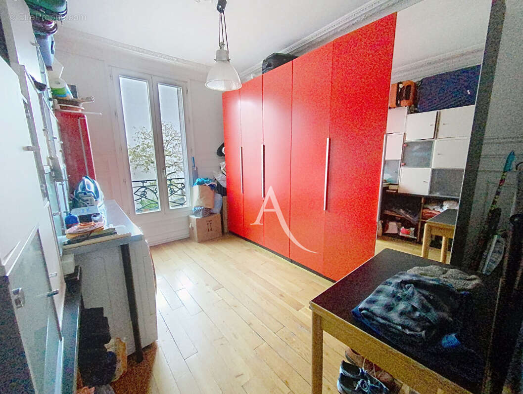 Appartement à PARIS-19E