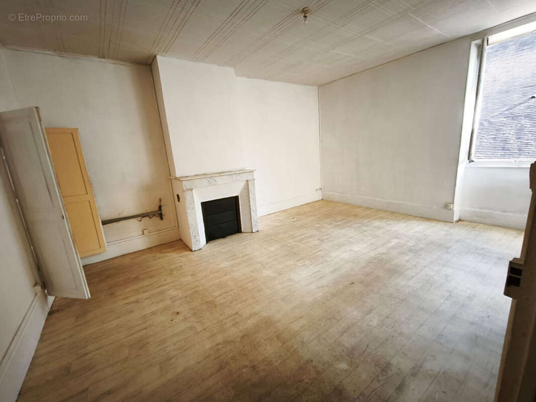 Maison à LA CHARITE-SUR-LOIRE