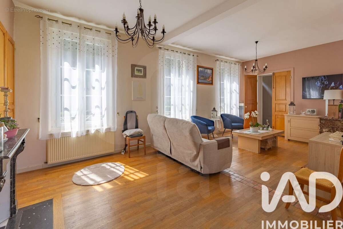 Photo 5 - Maison à NOYON