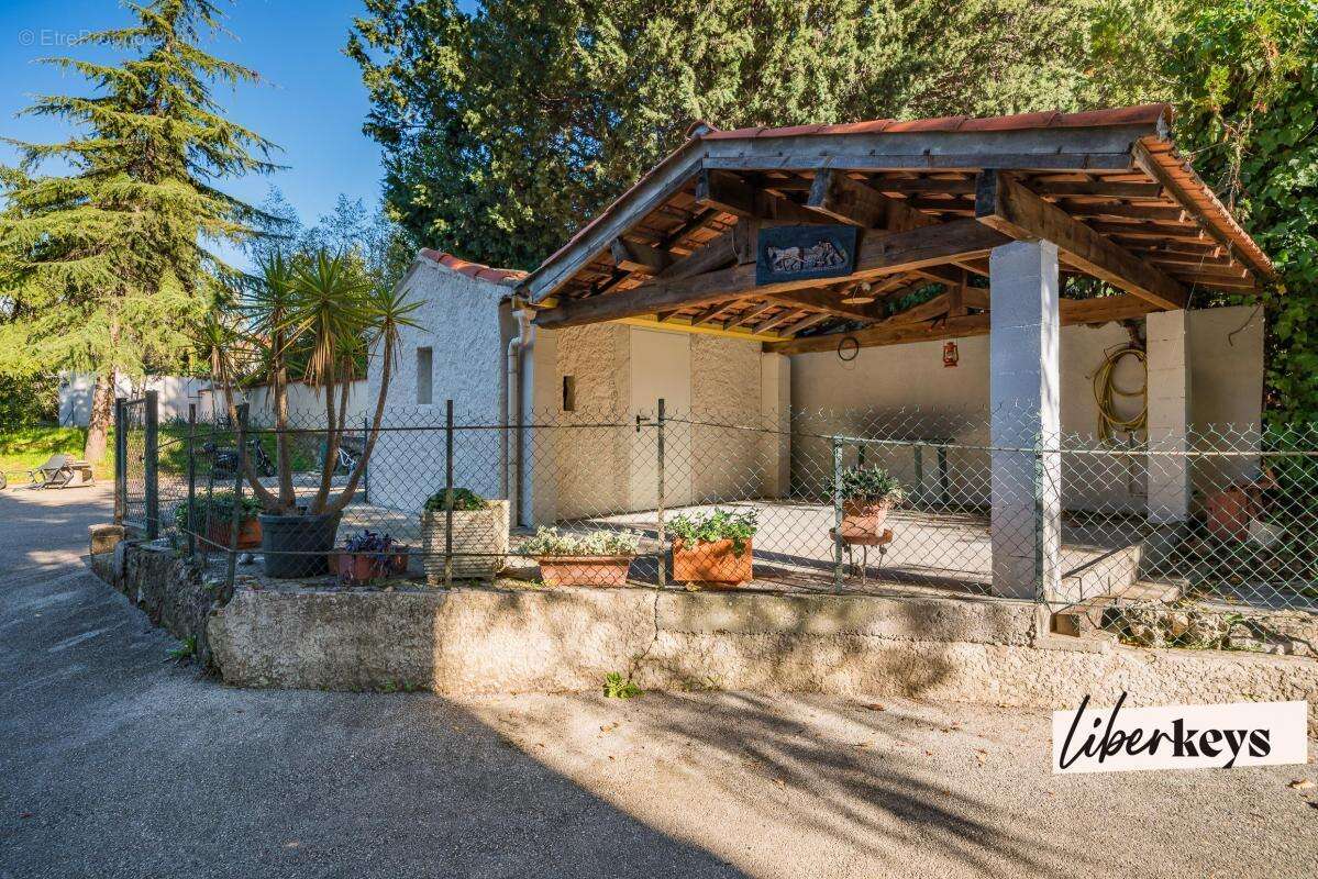 Appartement à MOUGINS