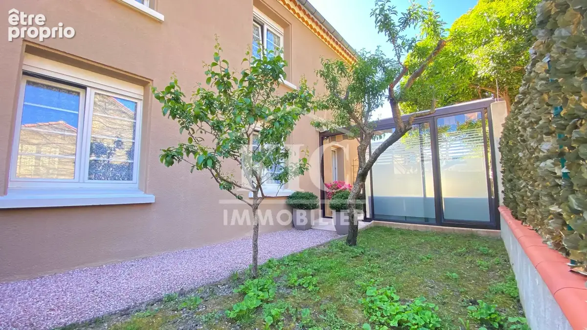 Carcassonne - ensemble immobilier avec entree privative - proche cite medievale - photo 9