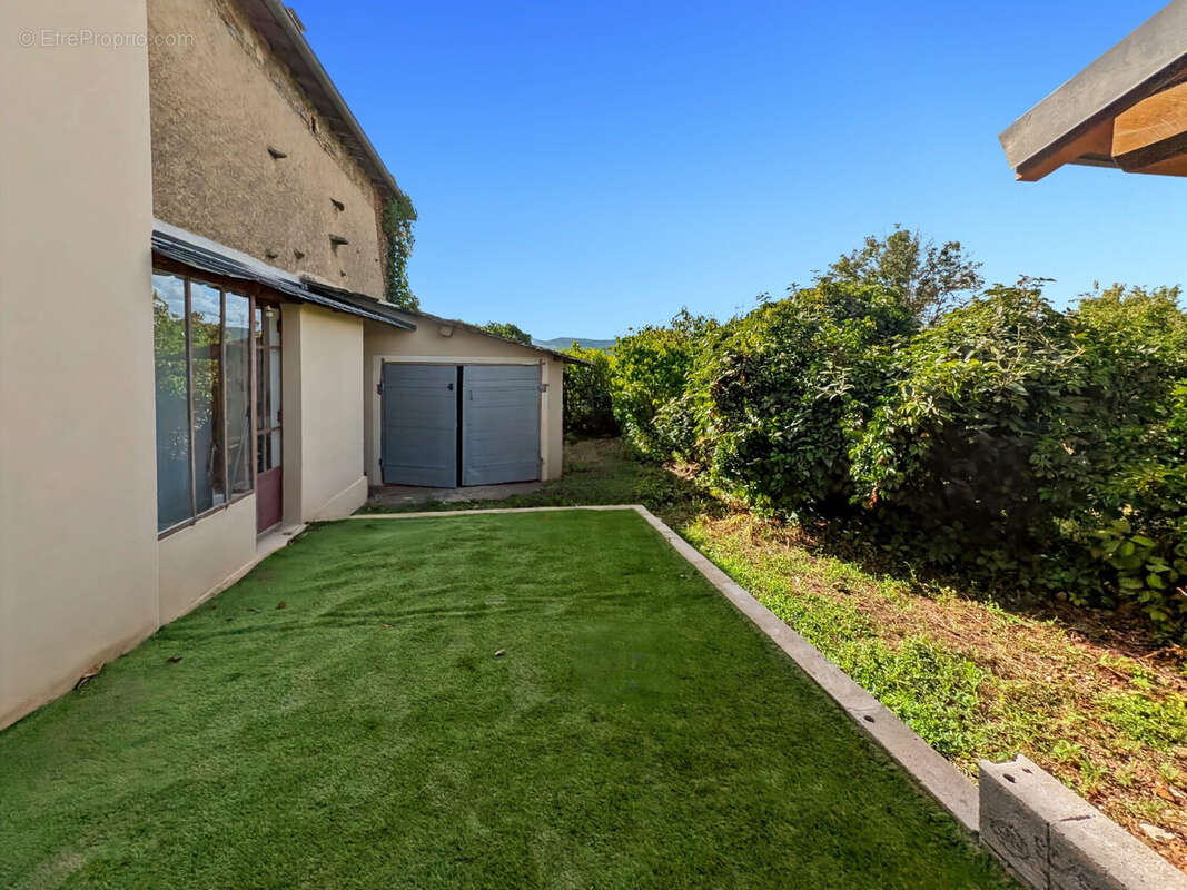 Maison 74 m² à Anse  - photo 3