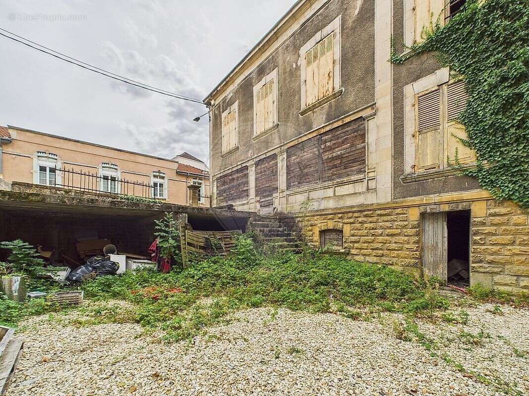 Maison à LONGUYON