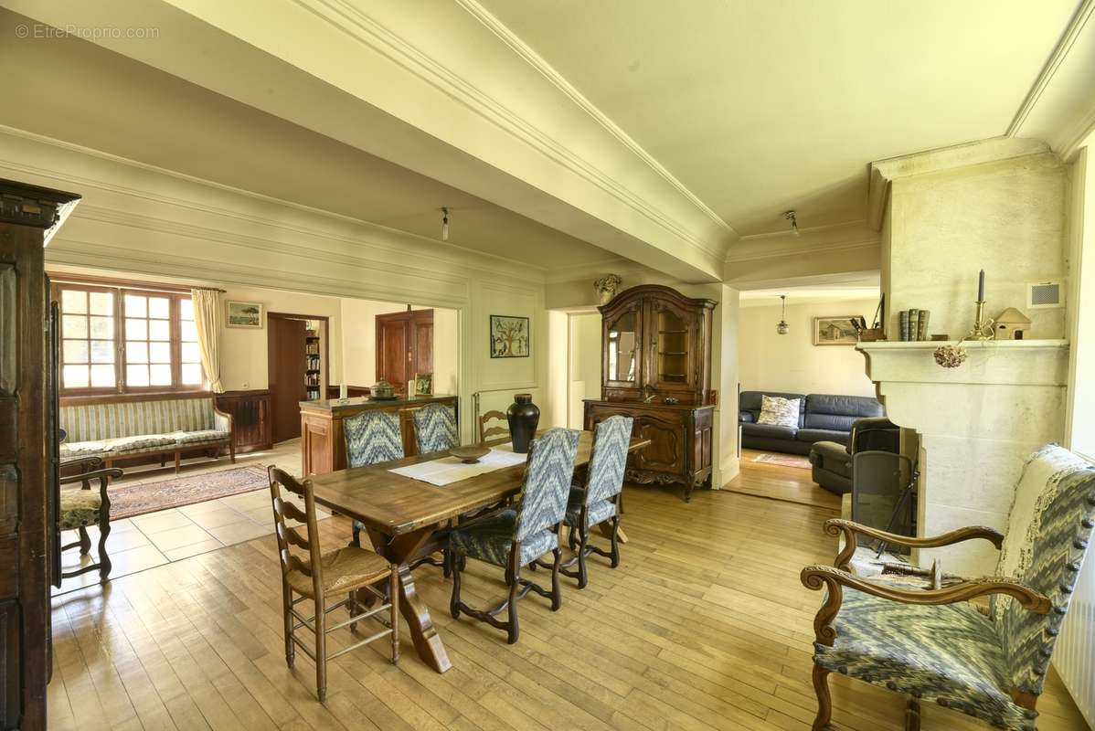 Ancien moulin à eau et ensemble immobilier de 1 000 M² avec terr - photo 4