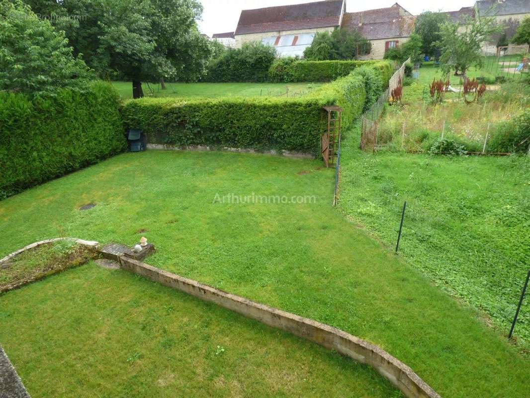 Maison à ANCY-LE-FRANC