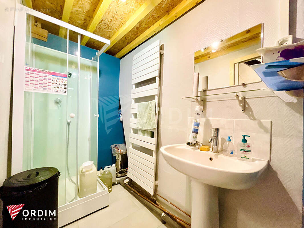 Maison à SAINT-AMAND-EN-PUISAYE