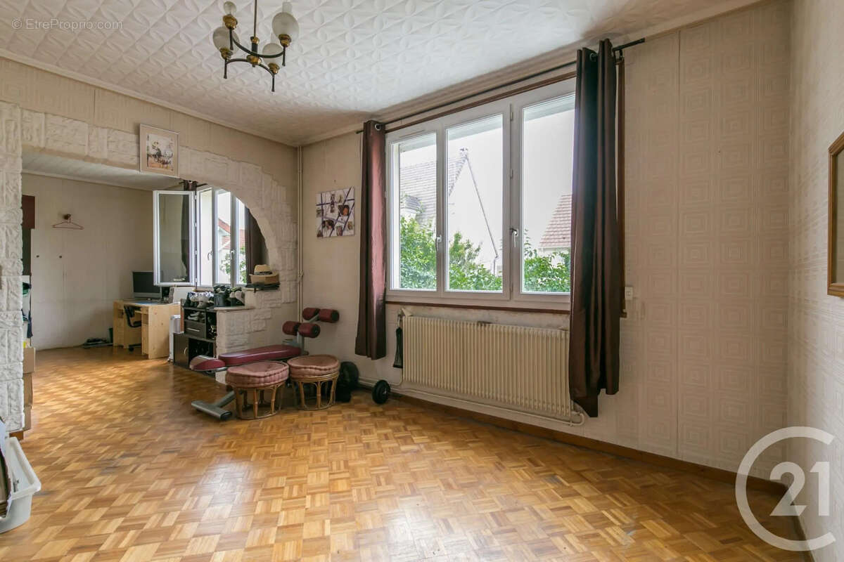 Maison à CHAMPIGNY-SUR-MARNE