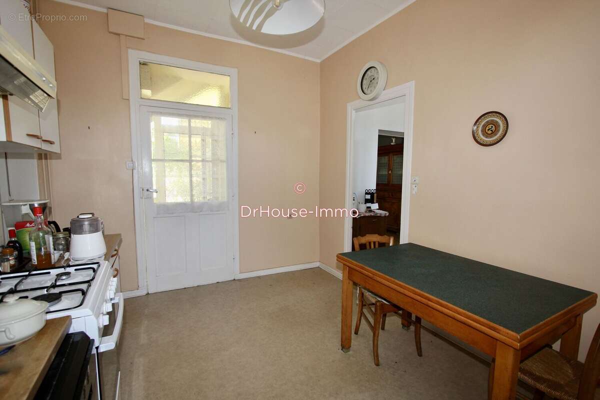 Maison 86 m² à Valence  - photo 4