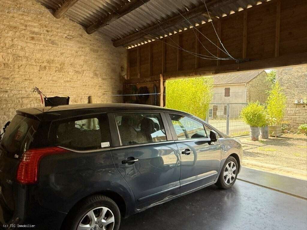 Maison à VILLEFAGNAN