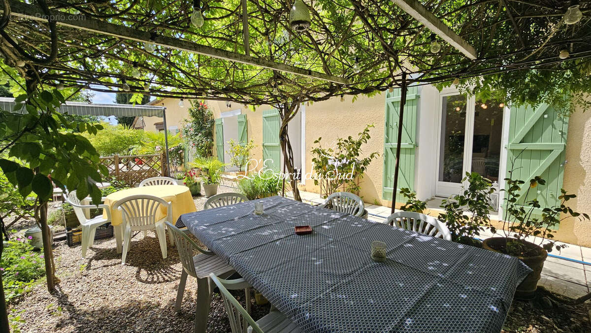 Maison 290 m² à Gaillac  - photo 3