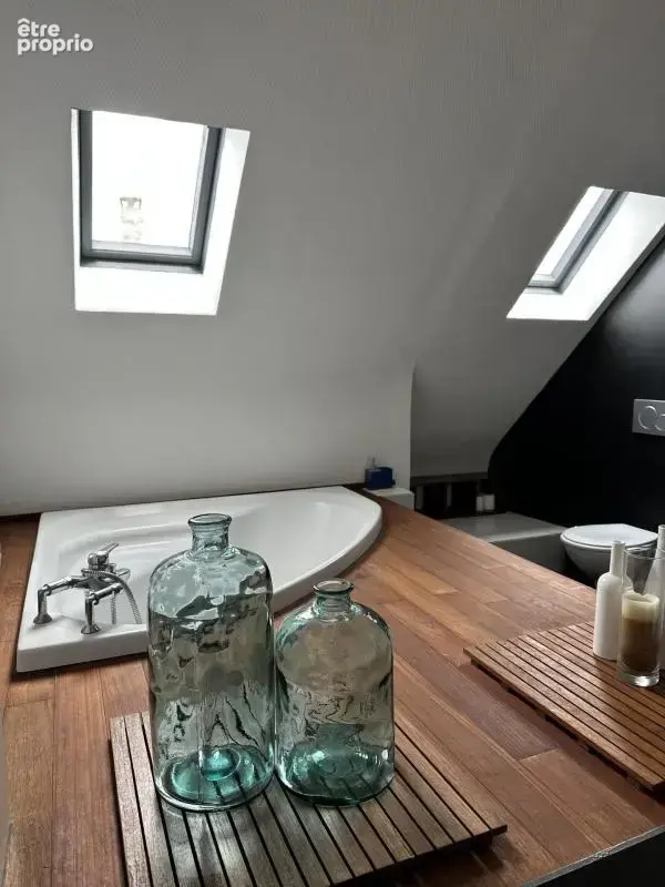 Loft d'exception – 145 m² au sol – Volumes spectaculaires – Charme industriel - photo 6