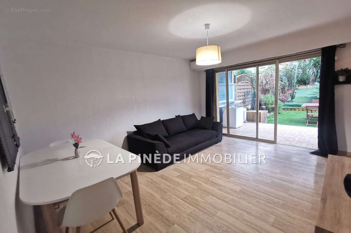 Appartement à VILLENEUVE-LOUBET