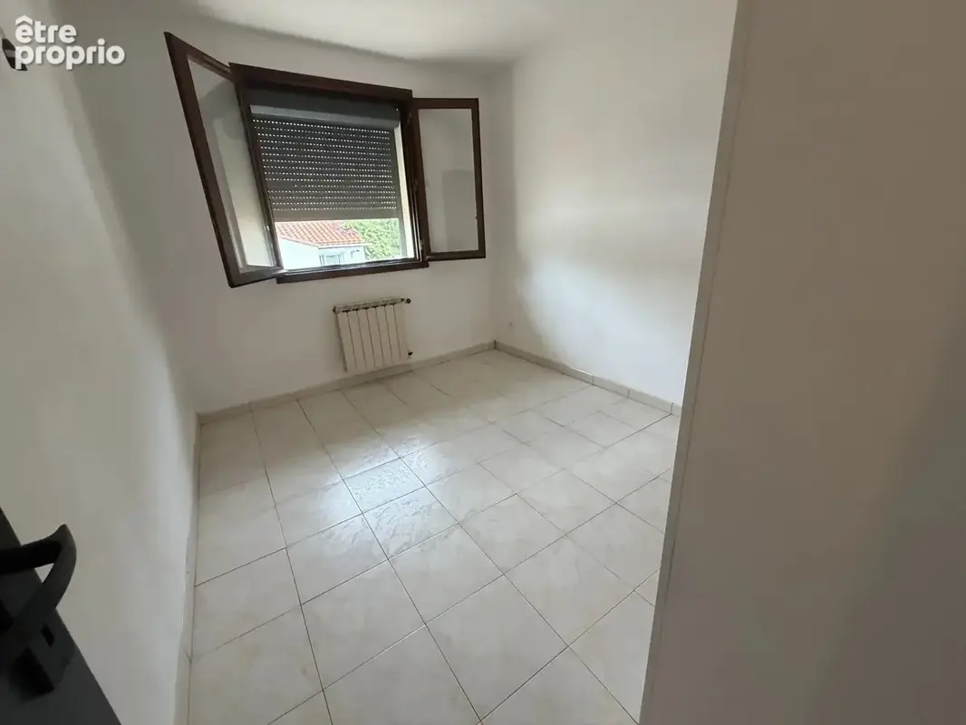 Villa T5 avec garage et piscine - photo 11