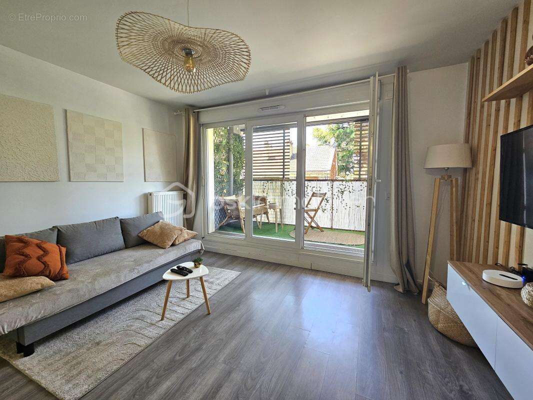Appartement F2 44m² à 300m du RER DPE C balcon OUEST parking - photo 9