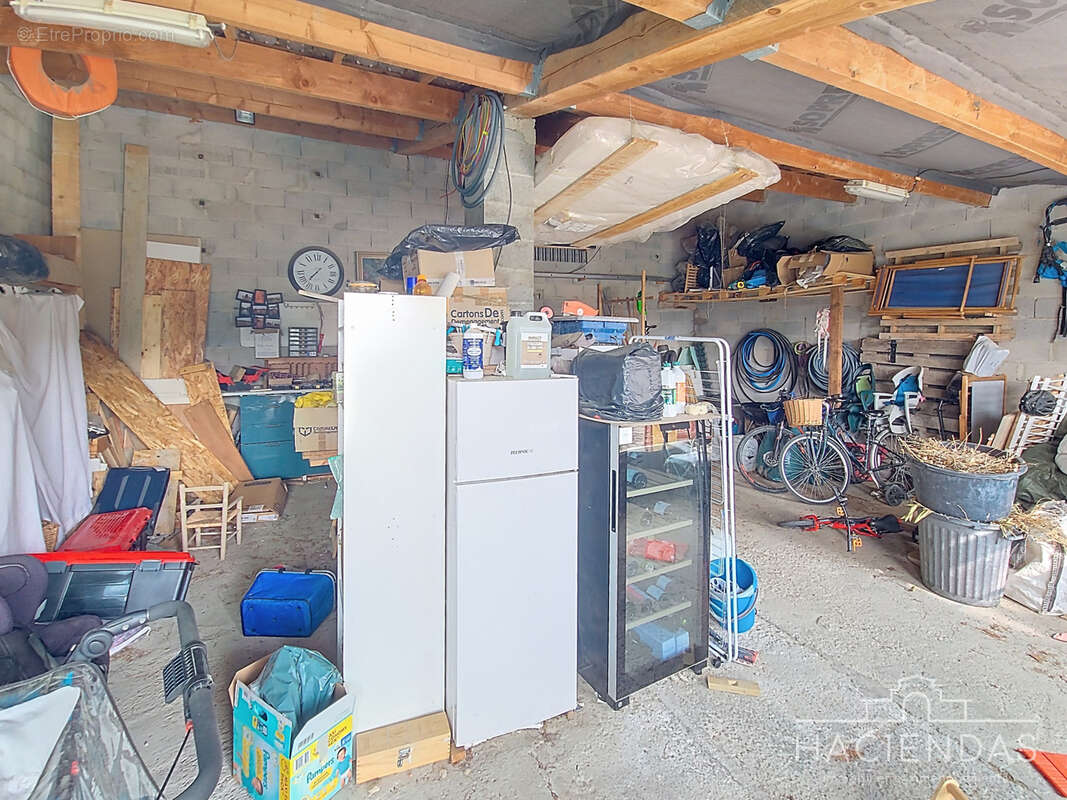 Maison à LA FARE-LES-OLIVIERS