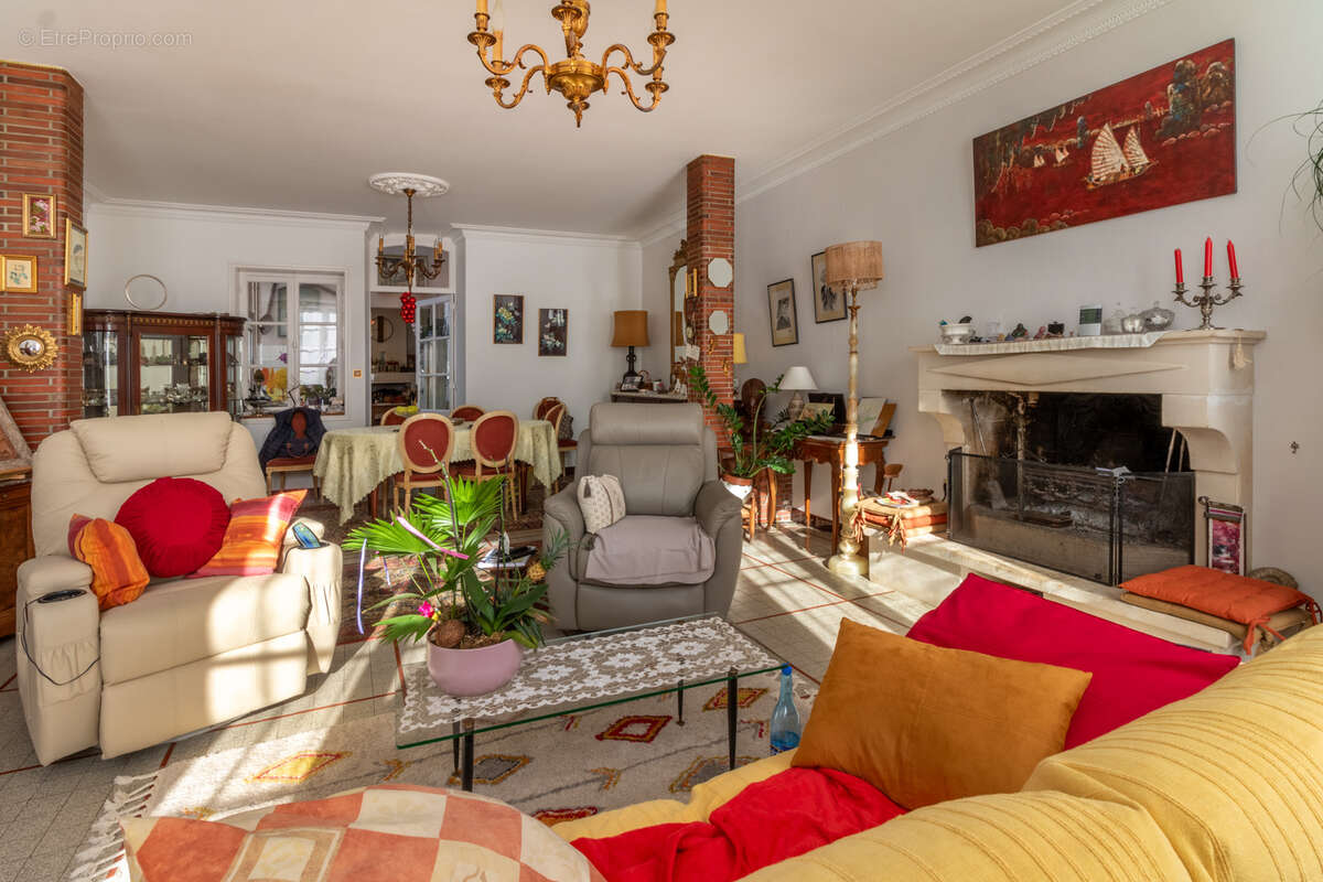 Maison à SAINT-SAVINIEN