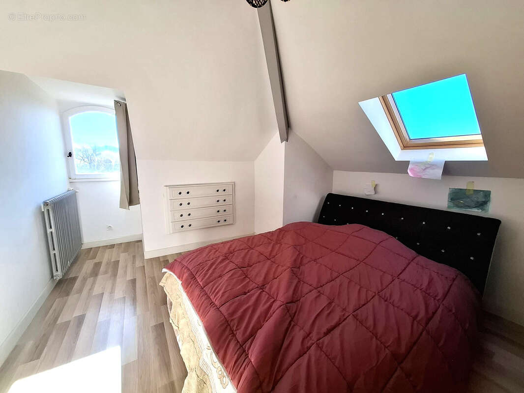 Maison 145 m² à Mauleon-Licharre  - photo 7