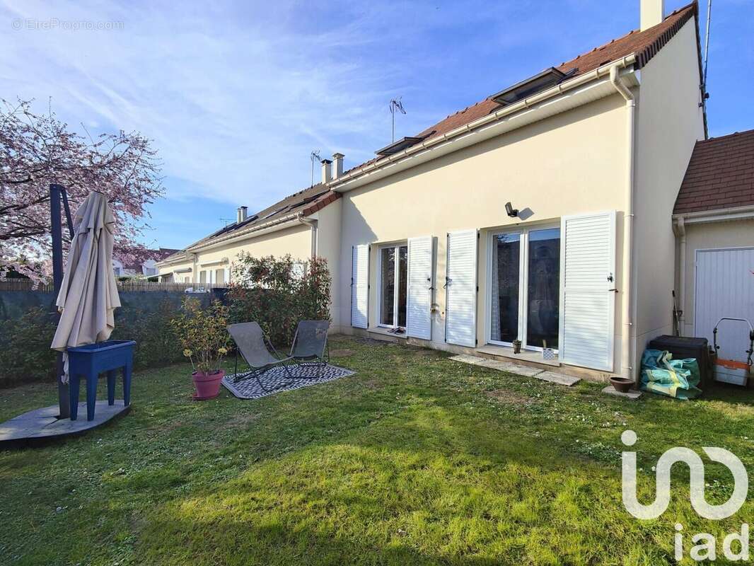 Photo 7 - Maison à VERT-LE-GRAND