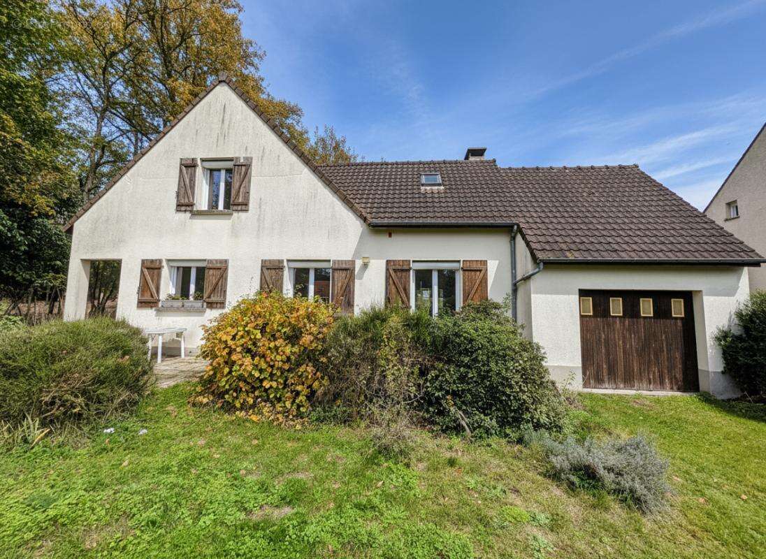 Maison à BRIIS-SOUS-FORGES