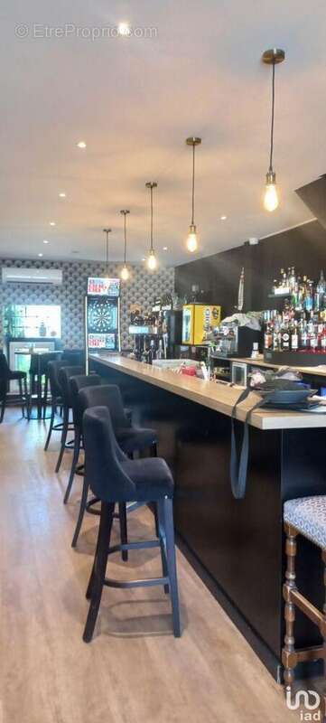 Photo 2 - Commerce à CHAGNY