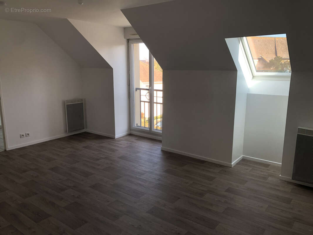 Appartement à MESSY