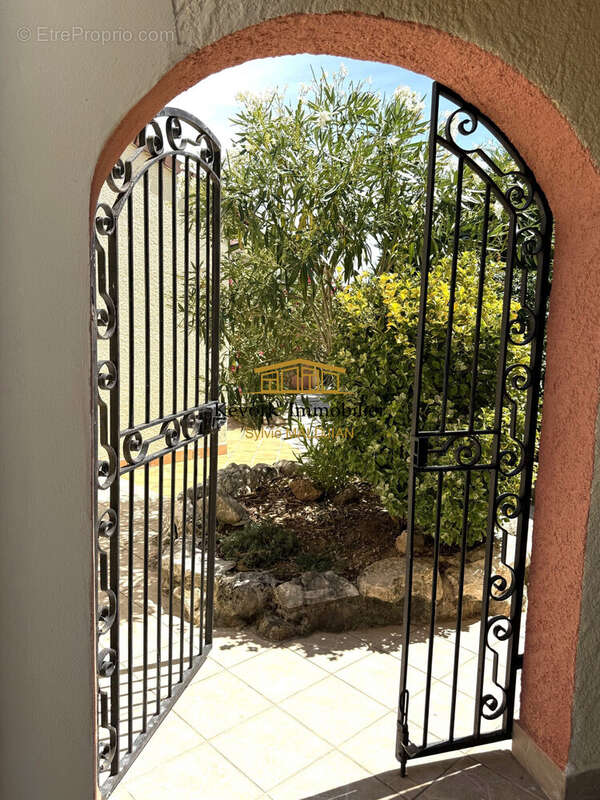 Maison à BOURG-LES-VALENCE