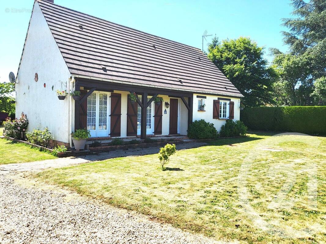 Maison à LE NOYER-EN-OUCHE