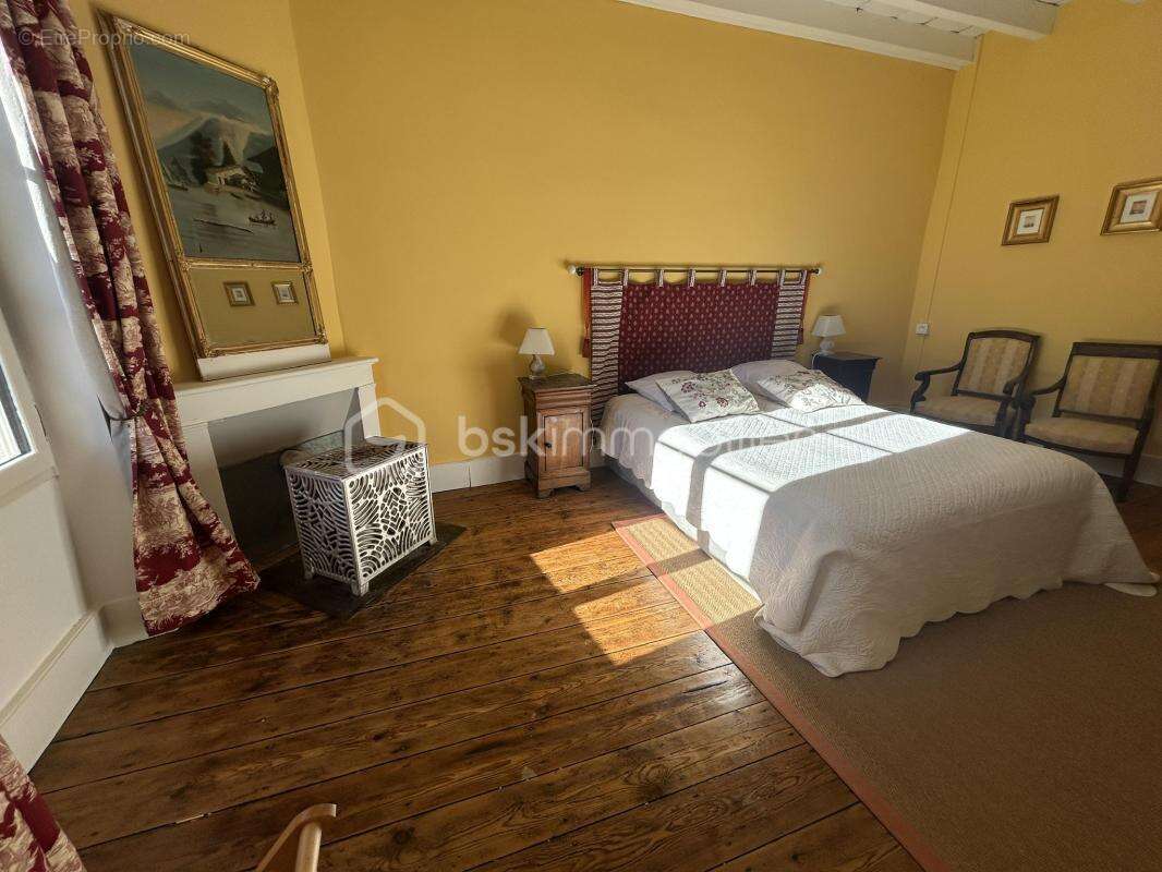 Maison à VILLENEUVE-SUR-LOT