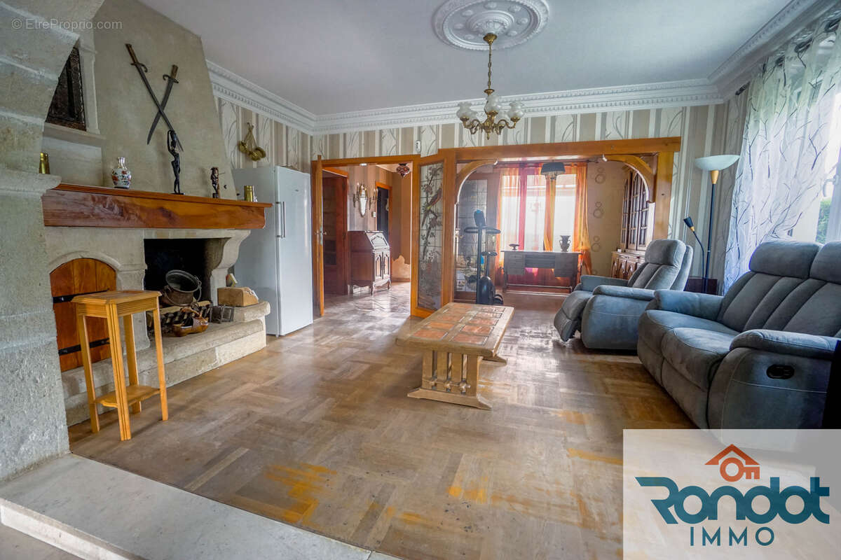 Maison à BOURBERAIN