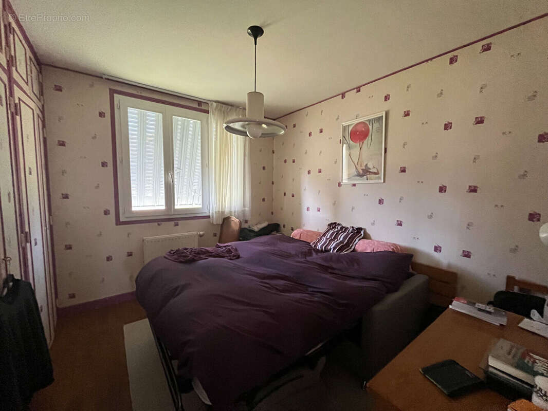 Maison à COURTIVRON