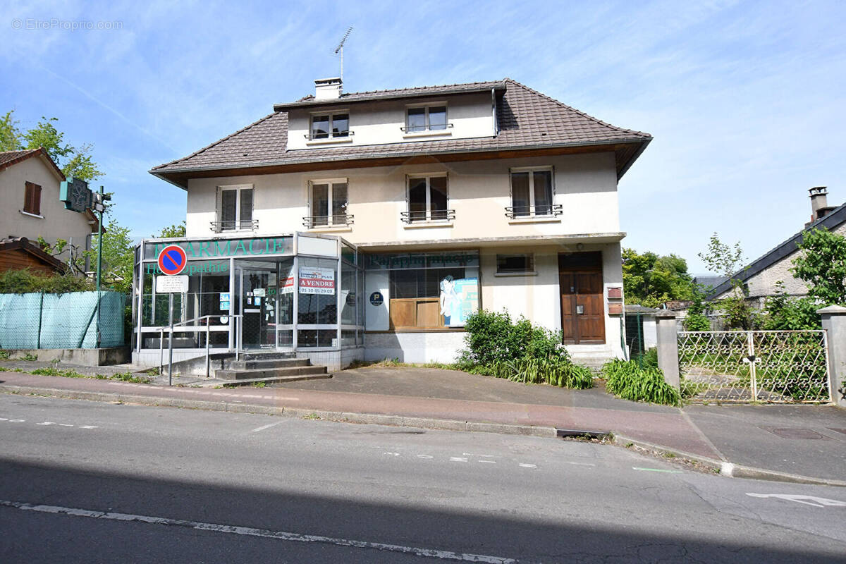 Maison à FONTENAY-LE-FLEURY
