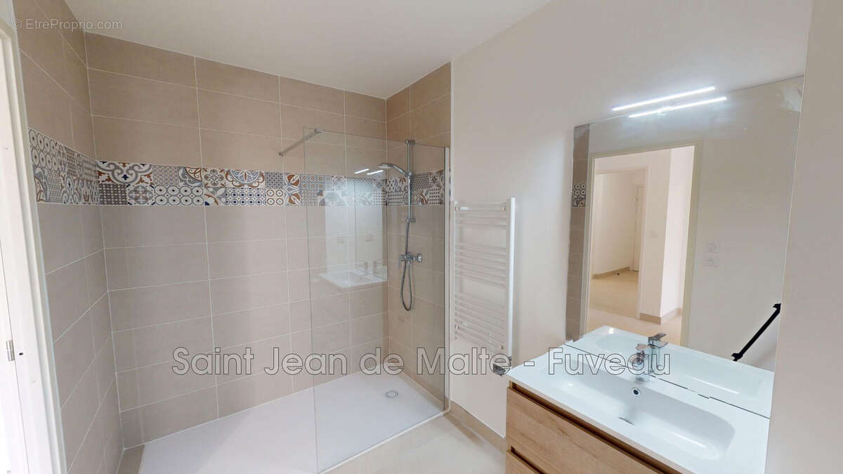 Appartement à TRETS