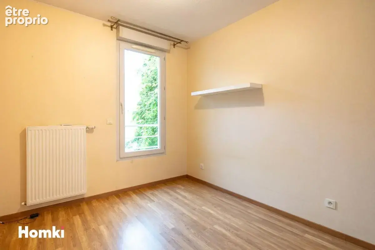 Appartement T4 de 88 m² à Grenoble 38000, Rue des 400 Couverts - photo 5