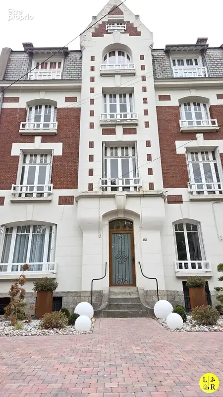 Appartement 5 pièces 129 m² à vendre à Arras (62000) - photo 2