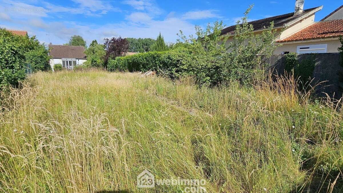 Un jardin clos de 394 m² sans vis à vis! - Maison à MILLY-LA-FORET