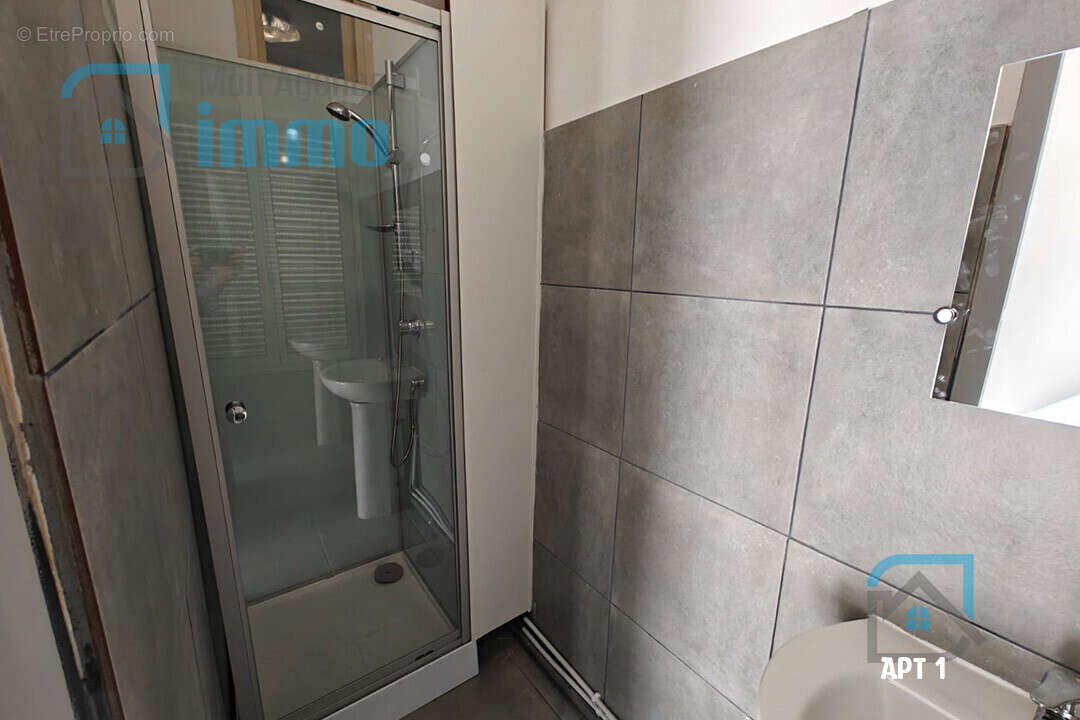 Appartement à MEHUN-SUR-YEVRE