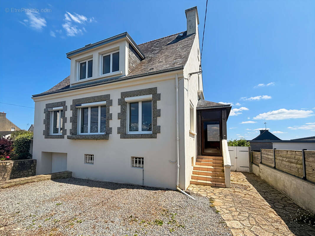 Maison à RIEC-SUR-BELON