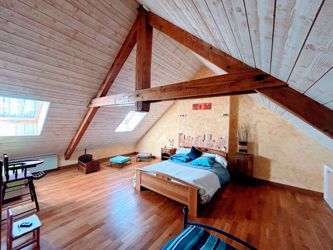 Maison à CHALVIGNAC