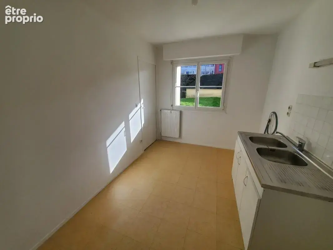 Beau T4 en rez-de-chaussée proche toutes commodités - photo 8