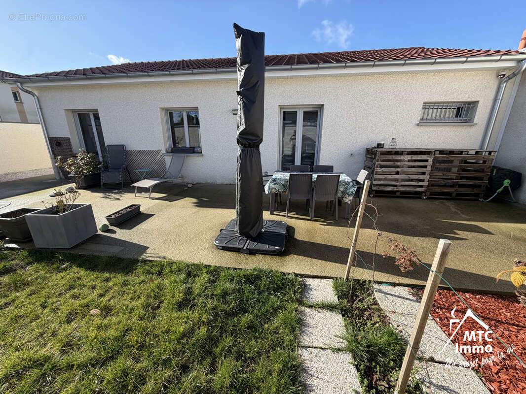 Maison à LOYETTES