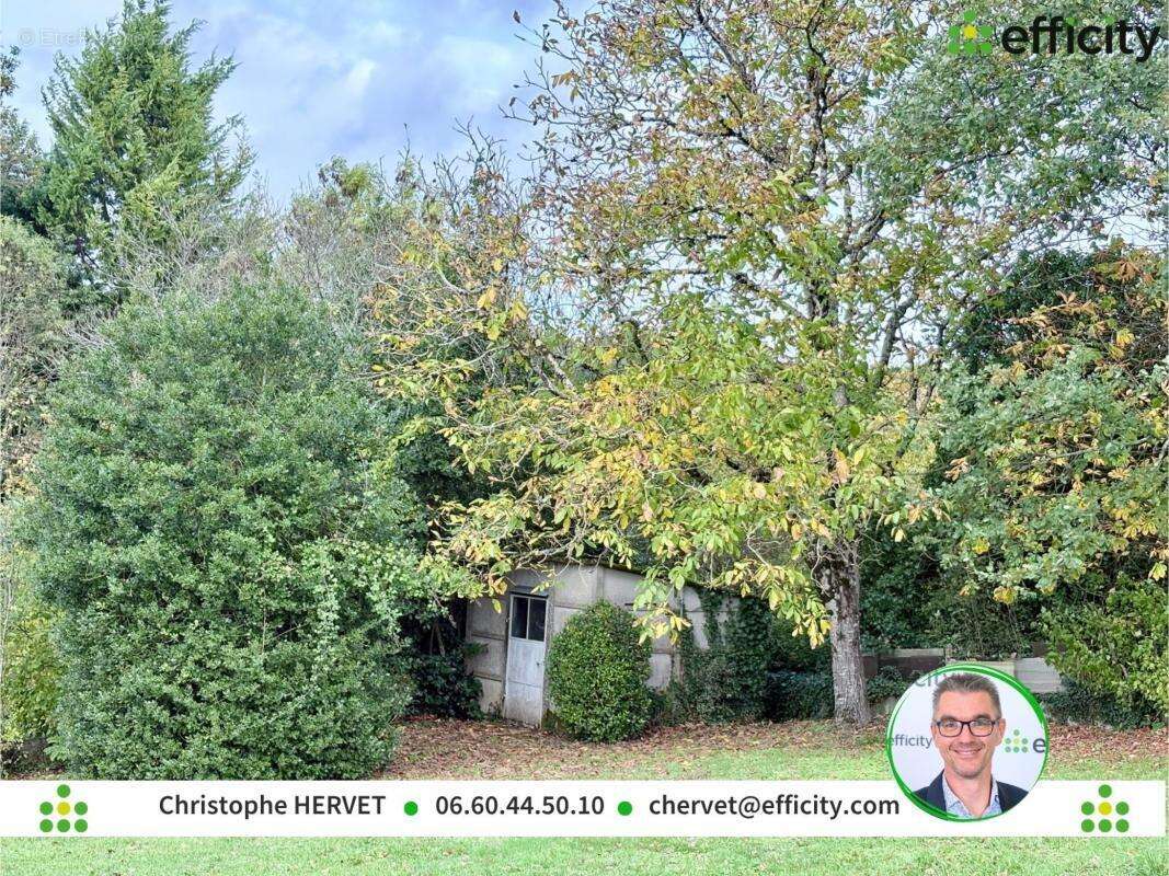 Terrain à MOUTHIERS-SUR-BOEME