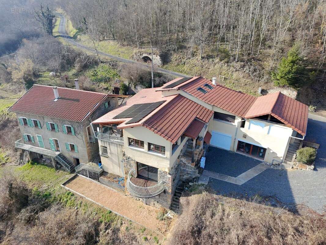 Maison à VAUX-EN-BEAUJOLAIS