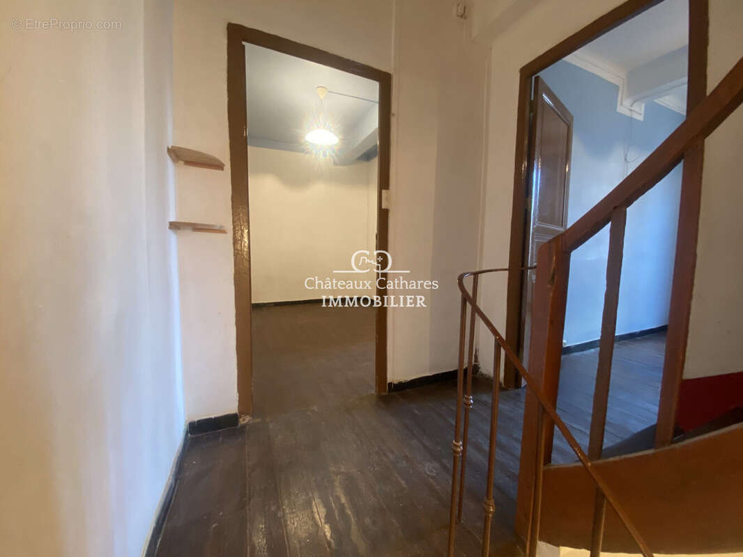 Palier 1 er étage - Maison à RASIGUERES