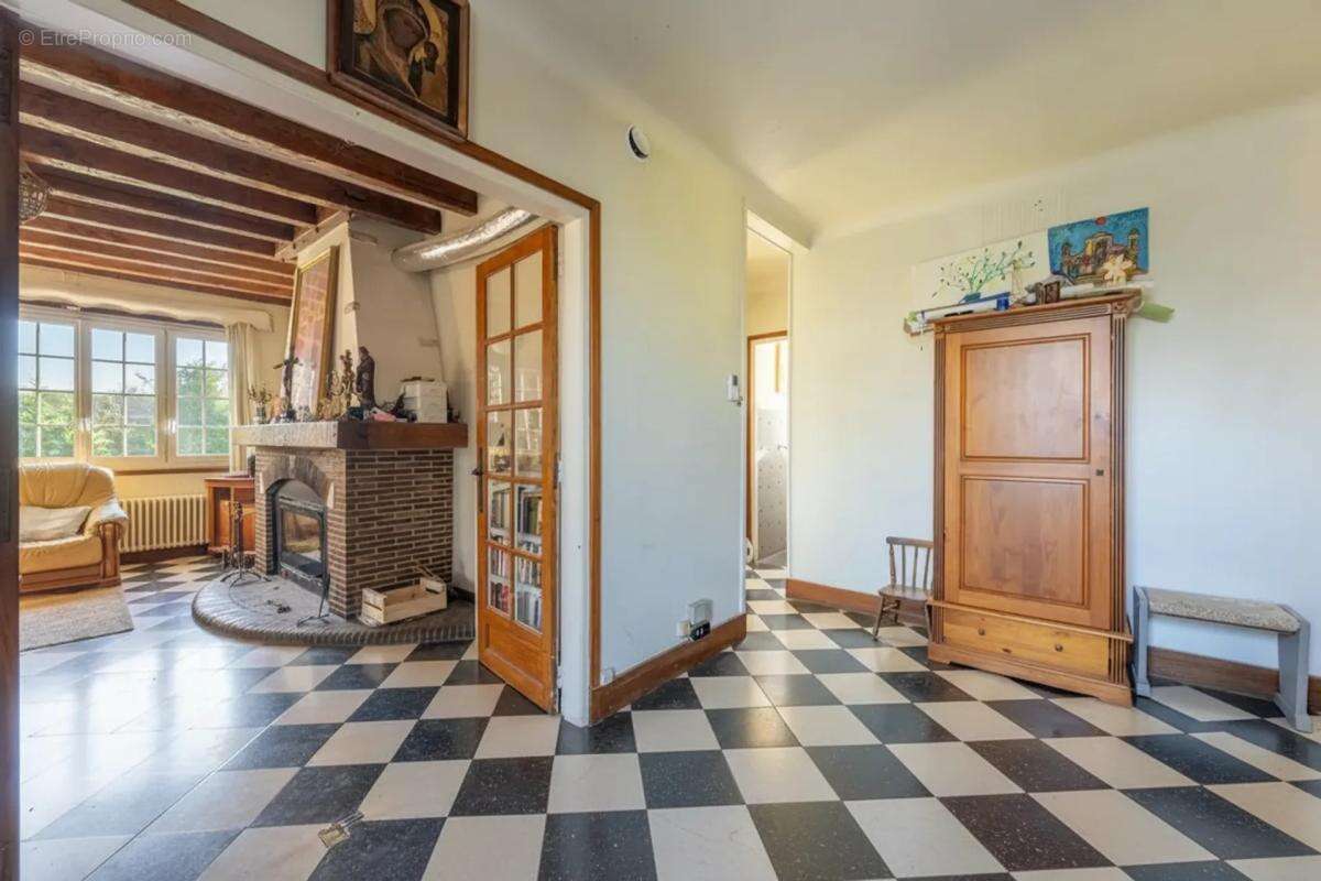 Maison à SAINT-OUEN-MARCHEFROY