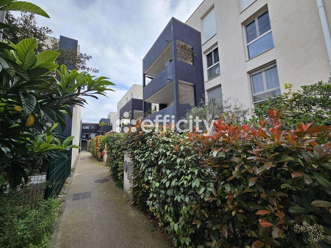 Appartement à CASTELNAU-LE-LEZ