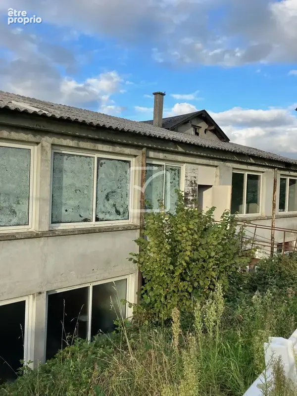Immeuble à Uzerche - photo 17