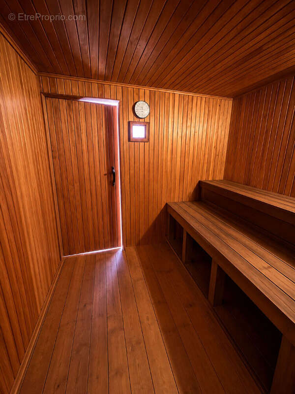 Élégante demeure familiale de 230 m² au coeur de Coye-la-Forêt ! - photo 18