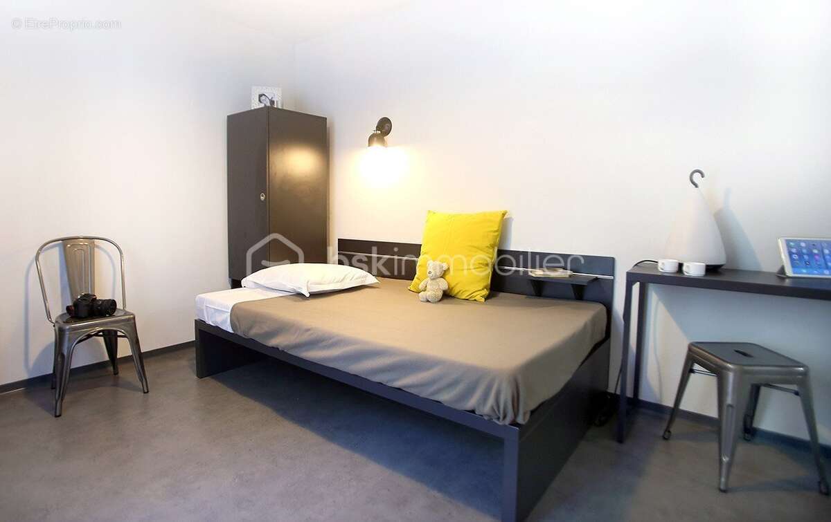 Appartement à MARSEILLE-3E