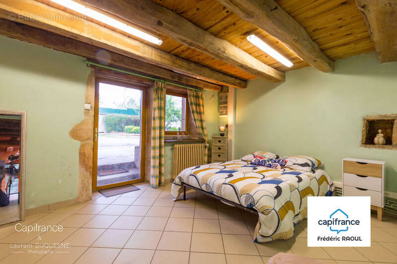 Maison à IS-SUR-TILLE